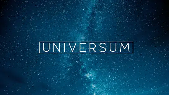 Sternenhimmel mit Galaxie und Universum-Logo, symbolisiert Weitblick und Inspiration für innovative Projekte.